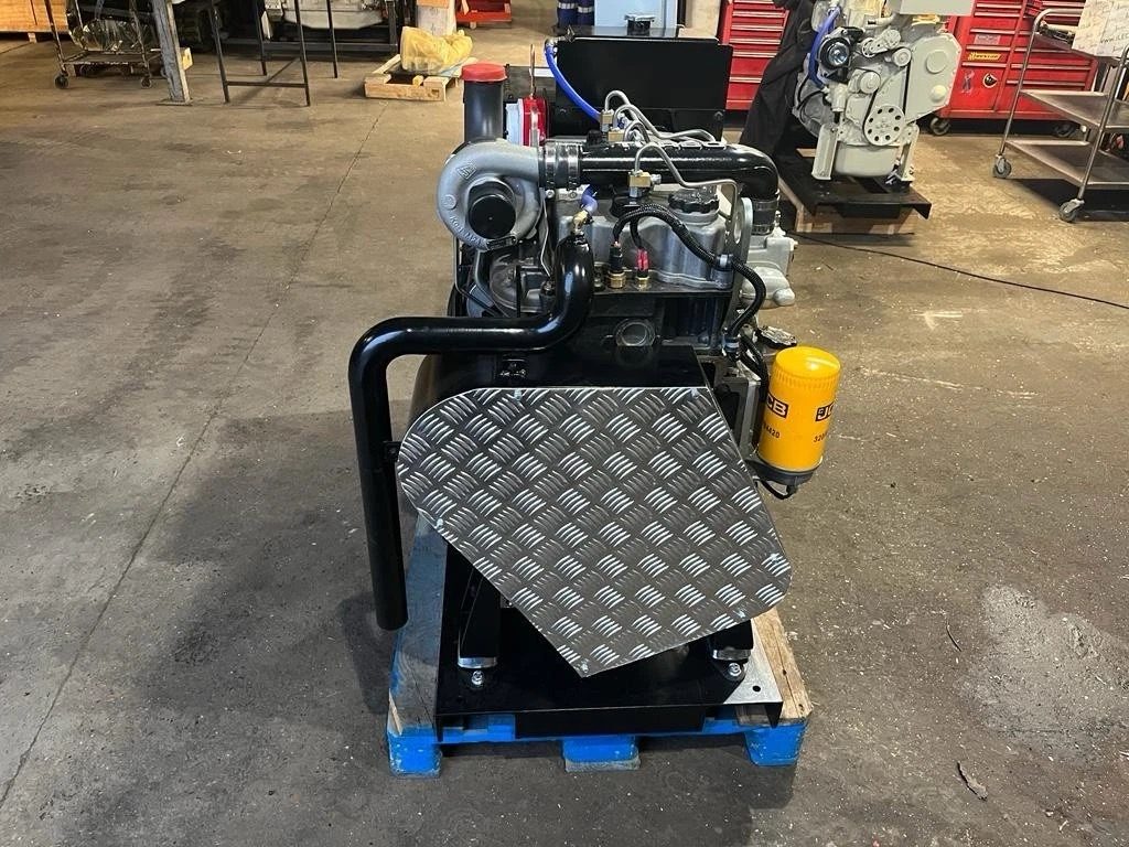 90 kVA Marine Diesel Generator (444TG, Keel Cooled) photograph 4