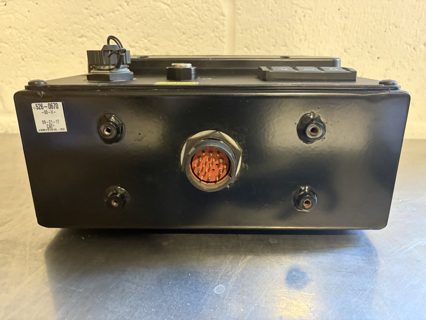 526-0670 photograph 2