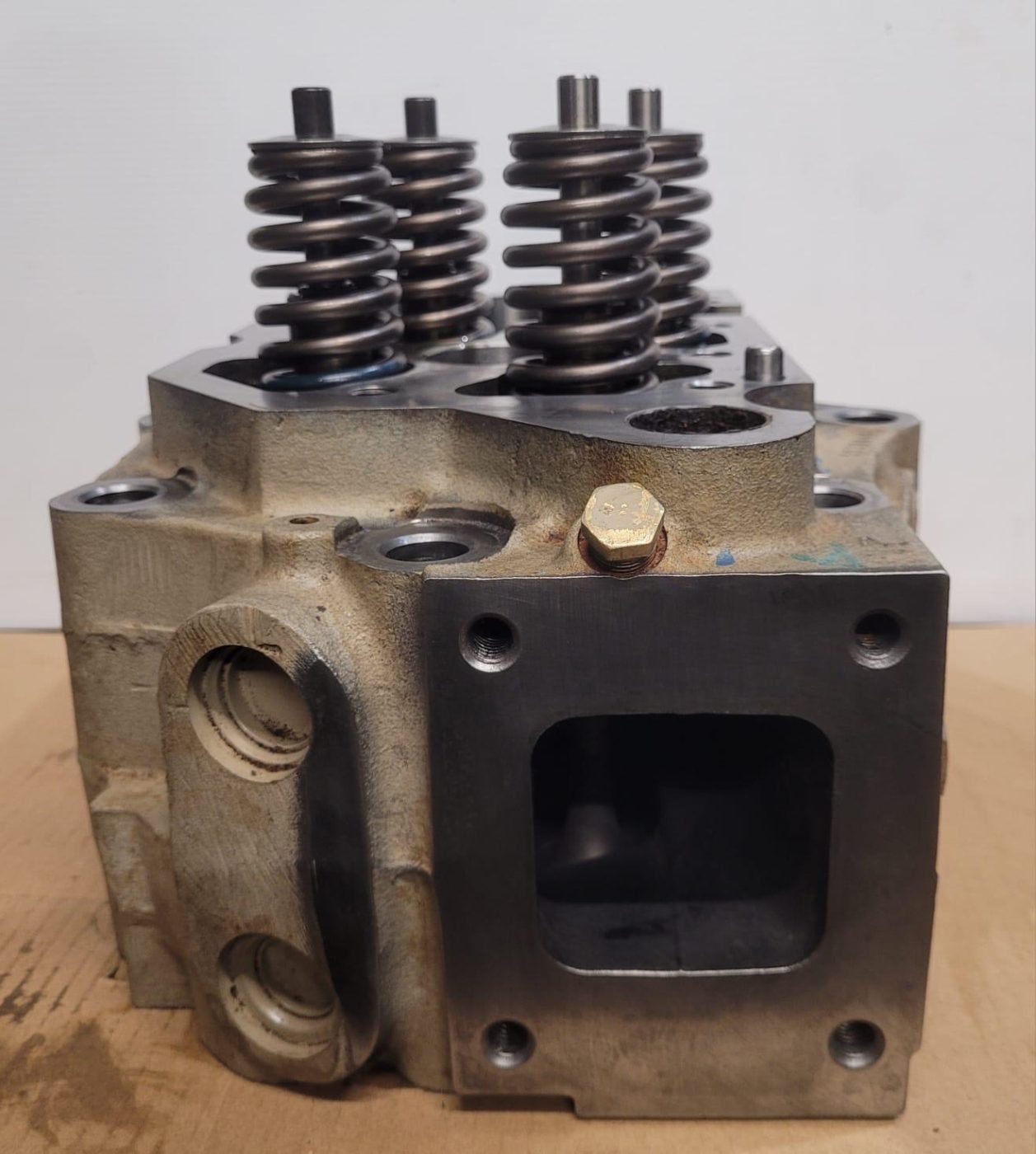 Cummins QSK60 Cylinder Head 5538441