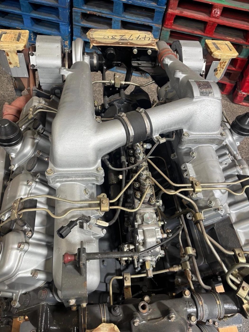 8DC9 V8 Turbo Diesel Engine (approx 300 hp) photograph 4